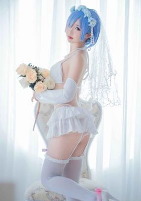 美女扒开腿让人桶爽